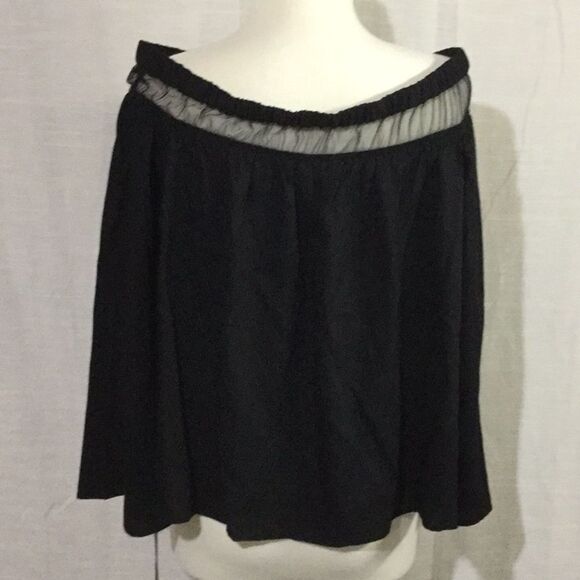 Rock & Republic Tops - Rock & Republic Thorn & Petal Off Shoulder Top 